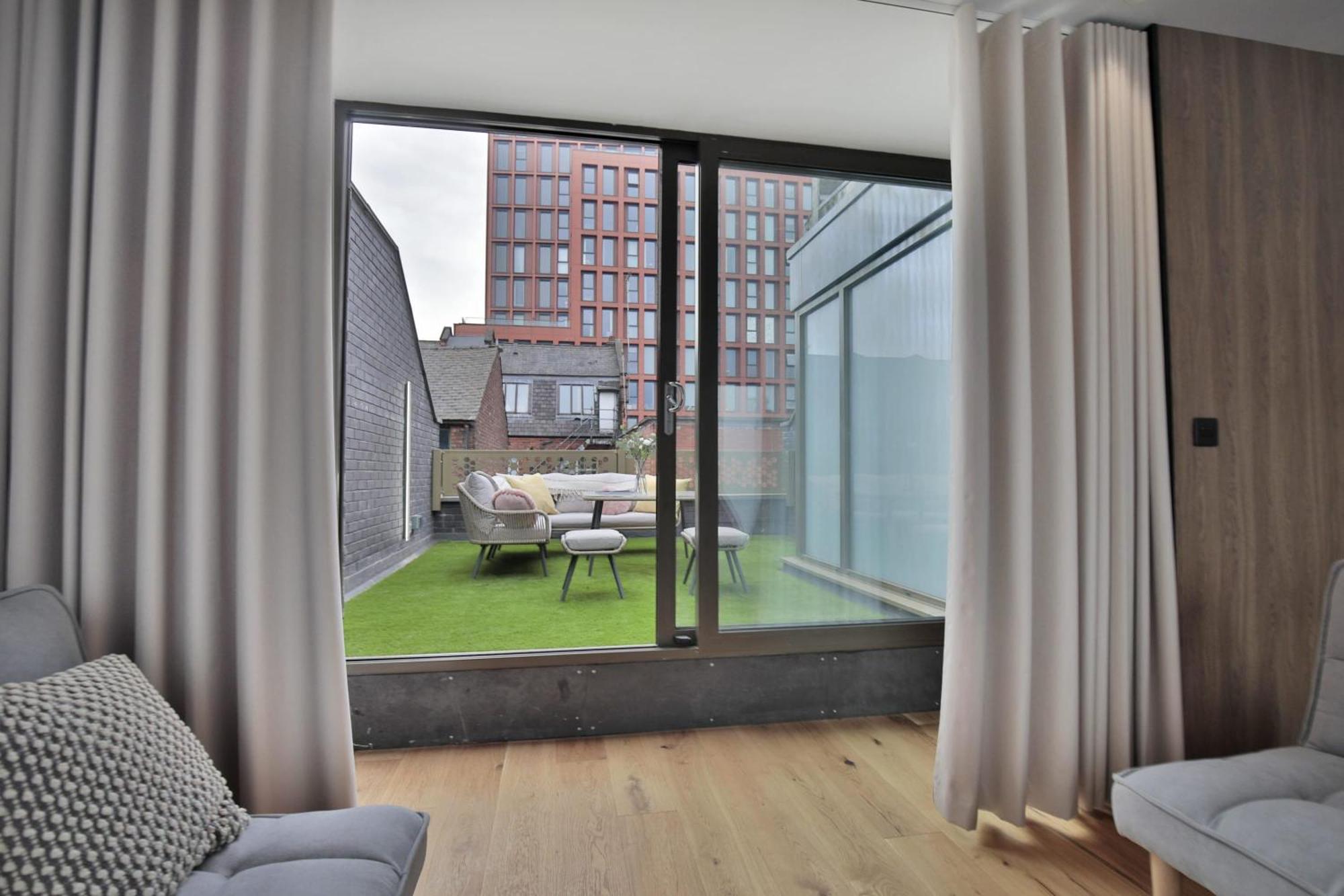 Stunning Luxury Townhouse In Centre Of Manchester Esterno foto